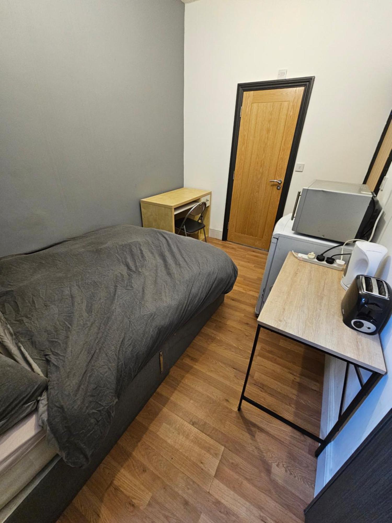 Double En Suit Room In Levenshulme Manchester Dış mekan fotoğraf